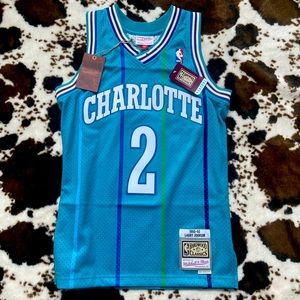 1992-93 Mitchell & Ness Charlotte Hornets Larry Johnson Jersey